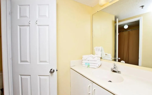 Tradewinds 901 - 2 Br condo