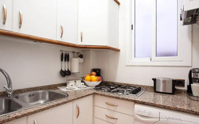 Sagrada Gaudi 2BD