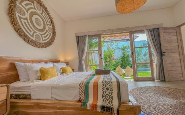 1BR Villa Venezia a Tropical Escape In Seminyak