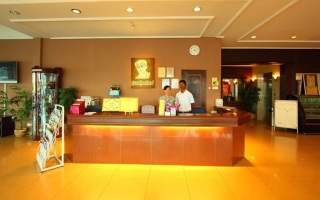Grandpa Hotel