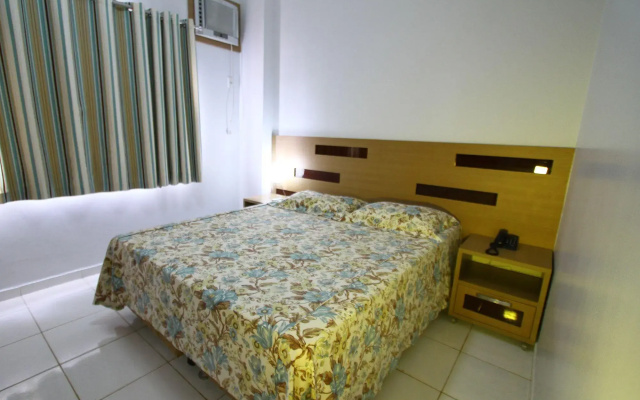 Lagoa Quente Hotel