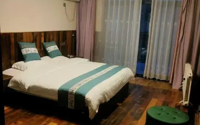 Anji Zhenyin Homestay