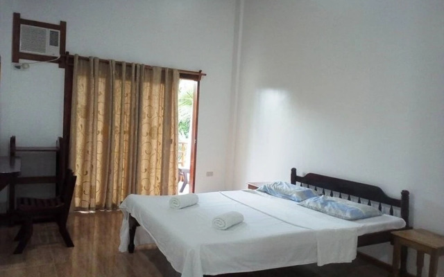 Point 303 Cloud 9 Resort