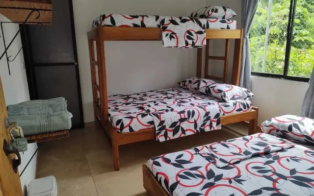 Hostal Rojoyale