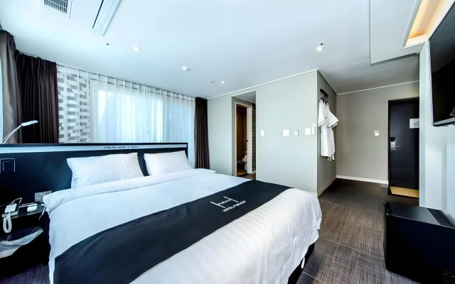 Publico Hotel