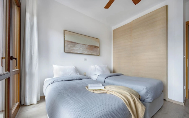 Bk02 Adjacent to Aphrodite Hills Pool & Sea View