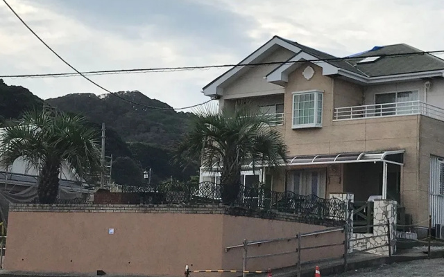 Pension & Condominium Palm Village