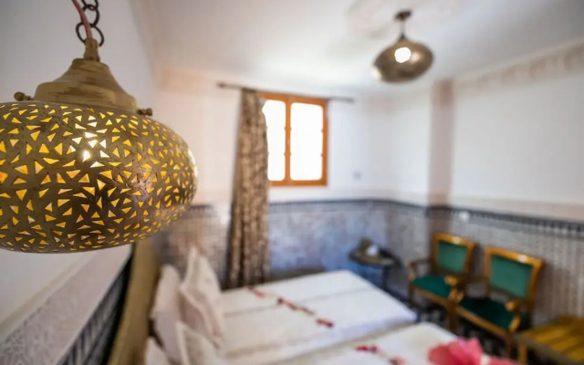 Room in B&B - Riad Authentic Palace & Spa -jawhara