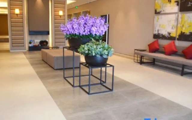 Homeinn Plus Hotel (Sanya Bay No.1)