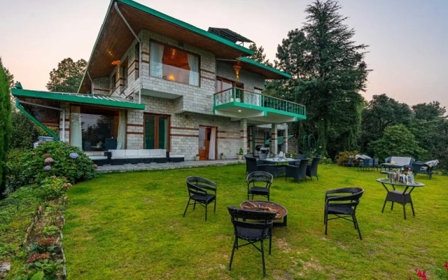 StayVista at The Woods with Indoor Fireplace & BBQ