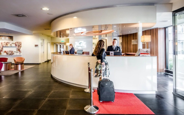 Holiday Inn Eindhoven Centre by IHG