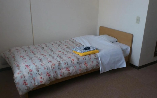 Business Hotel Plum Field