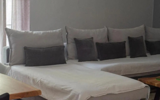 Dora's Apartment
