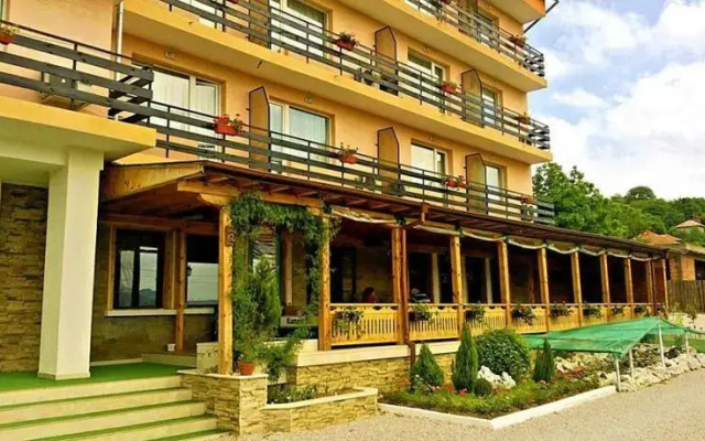 Family Hotel Lipite