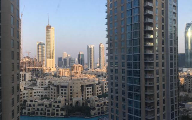 Апартаменты Dream Inn Dubai Apartments - Burj Residence 2BR Apartment комната для гостей