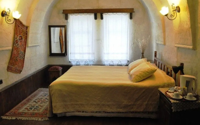 Aravan Evi