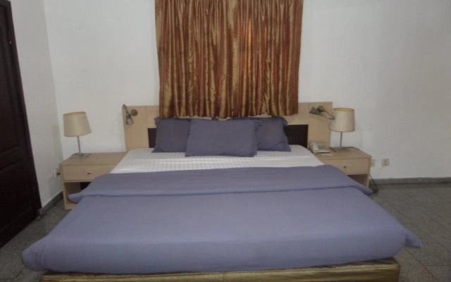 The Real Legacy Hotel