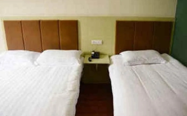 Super 8 by Wyndham Hangzhou Bai Huo Da Lou