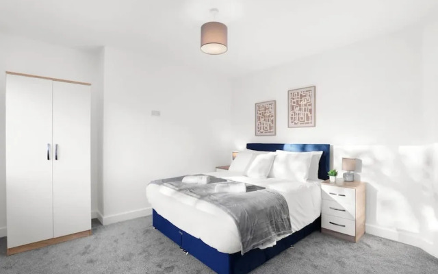 Perfect Booking 5 min Drive to Blyth Beach