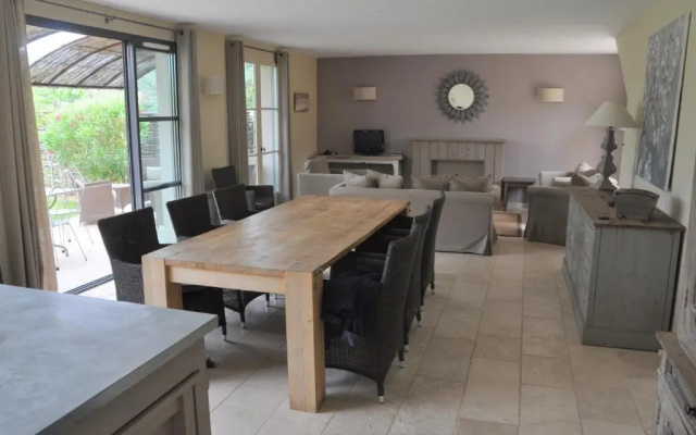 Villa de charme et piscine 177