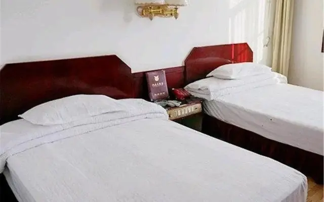 Zhongxiang Kaixuan Inn