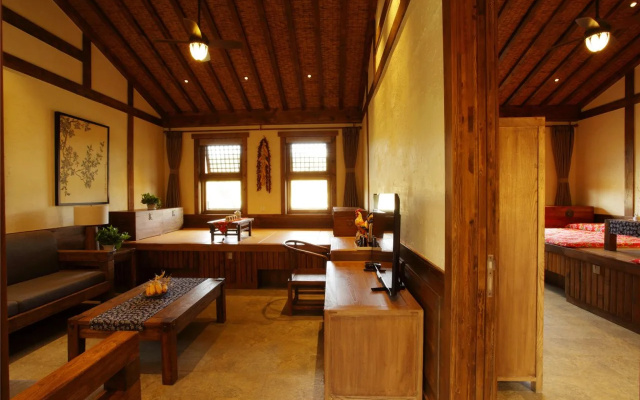 Changbaishan Luneng Resort Timberwood Lodge