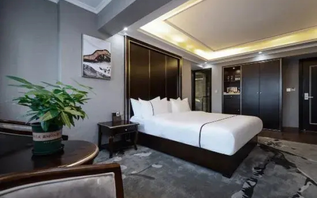 Boya Hotel (Chongqing Zhaomushan)