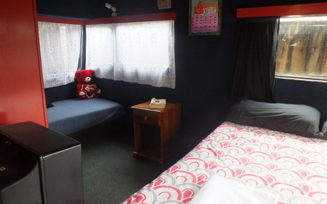 Chateau Backpacker & Motels
