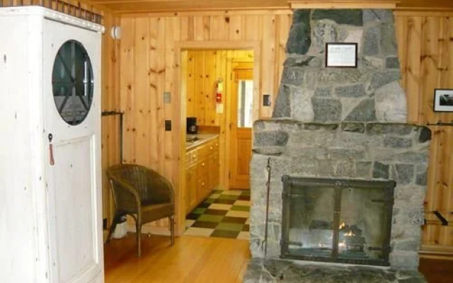 Freestone Inn
