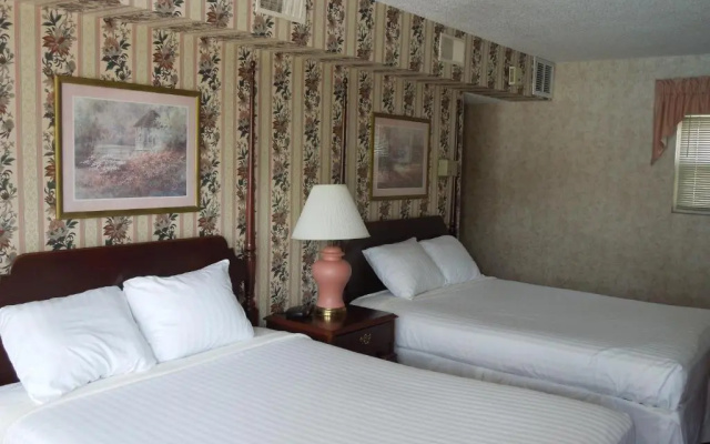 Alamar Resort Inn