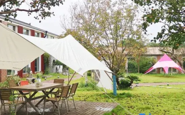 Yixing Oasis Waterfront Garden Homestay