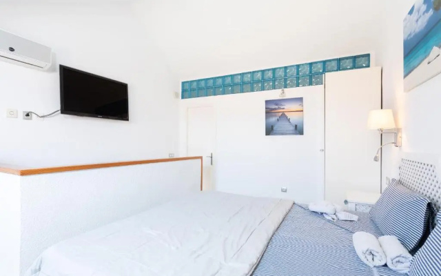 House Eloisa by Holiday World