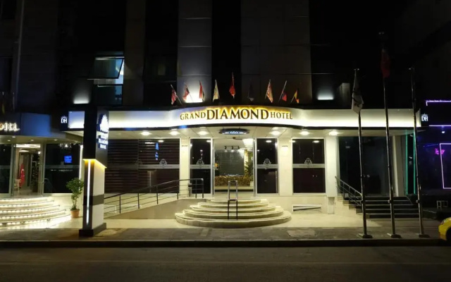 Grand Diamond Hotel