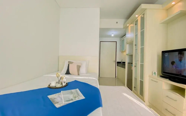 Good And Homey Studio Apartment At Transpark Cibubur