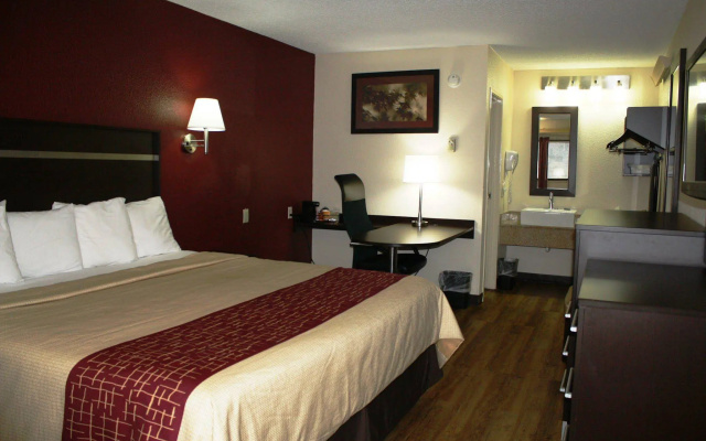 Red Roof Inn PLUS+ Nashville South - Fairgrounds