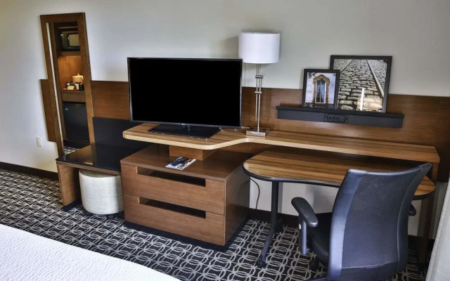 Fairfield Inn & Suites Savannah Midtown