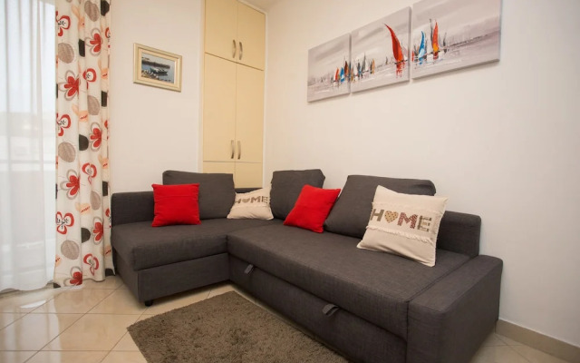 Split Center Beautiful Apartment