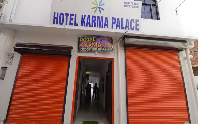 SPOT ON 44046 Karma Palace