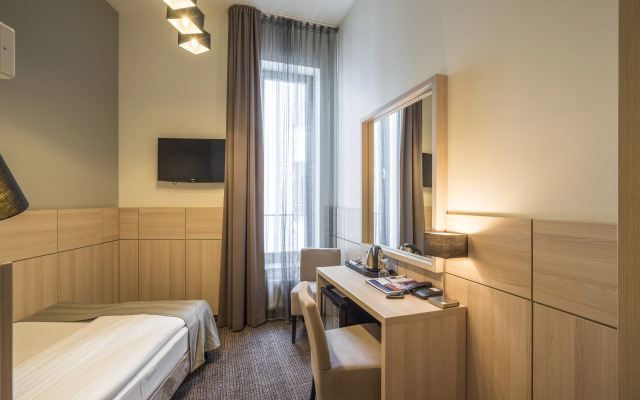Отель Wellton Centrum Hotel & Spa