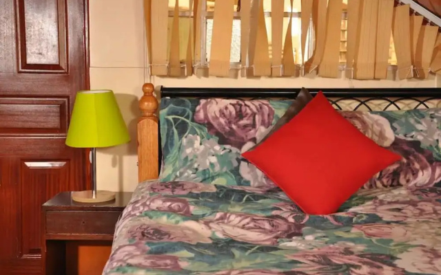 Sherry Homes Tulia Studios
