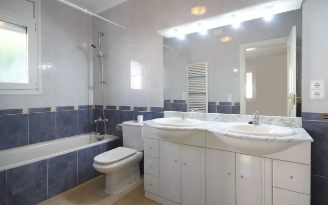 Sunrise Villa Fortuny
