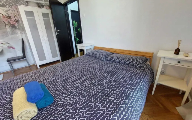 amzei square Apt
