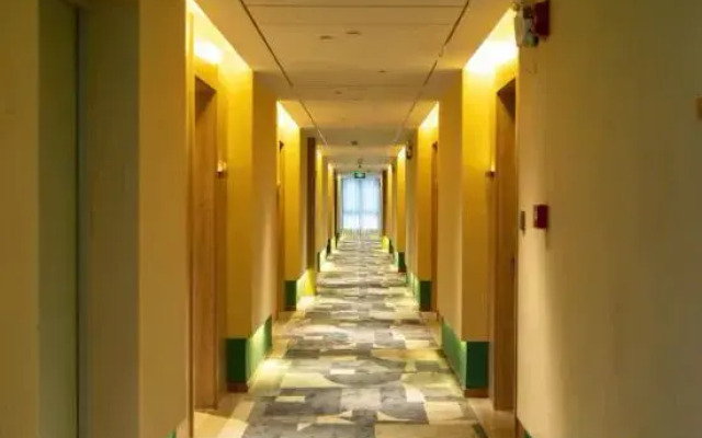 Youyi Hotel (Hainan University Branch)