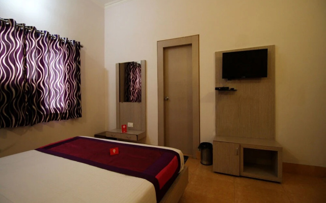 OYO 4398 Hotel Rajat Grand