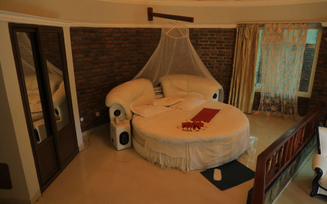Lewi Resort and Spa