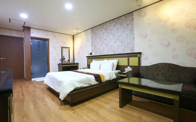 Namyangju Hotel 9