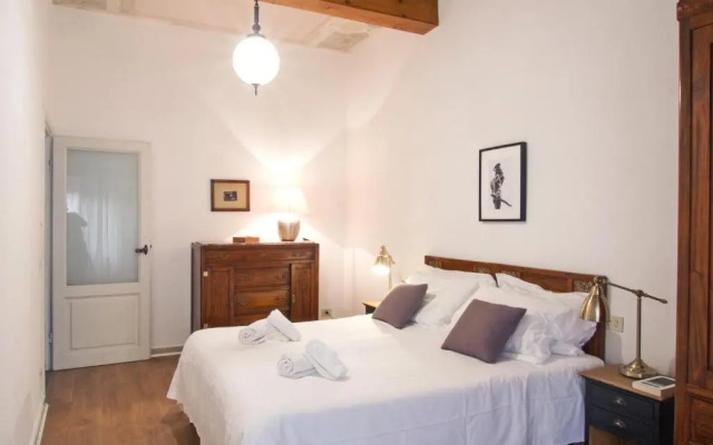Lovely Apt 3min Walk to Ponte Vecchio