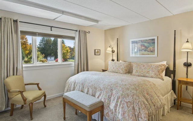 Lodge Condo