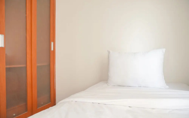 Homey And Warm 2Br At Marina Ancol Apartment