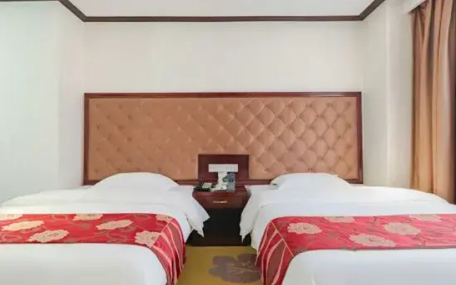 Jingxi Saint Paul Hotel (Longtan Wetland Park Branch)